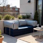 Sofa ogrodowa 2-osobowa NESTI Outdoor (biało-granatowe pasy)