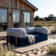 Sofa ogrodowa 2-osobowa NESTI Outdoor (biało-granatowe pasy)