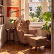 Fotel Uszak GLAMOUR z Podnóżkiem Glami Jasny Brąz